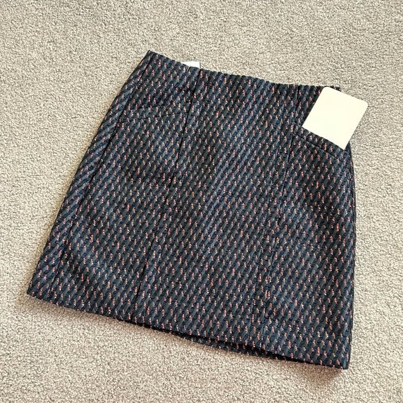/ Ann Taylor LOFT Jacquard Short Skirt Criss Cross Pattern Wool Blend NWOT US 2 - Picture 5 of 8